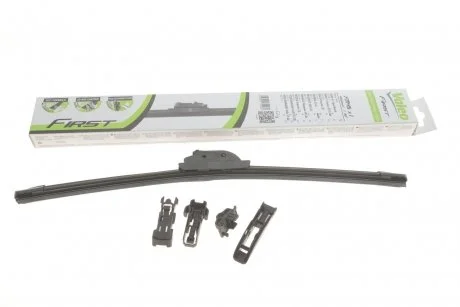 Щітка склоочисника (450мм) VW Touran/Passat/Golf VII/Caddy II-IV 81- Valeo 575003