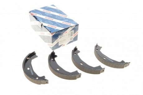 Колодки ручника BMW 1 (E81/E82)/3 (E46/E90) 98-13 (160.5x20) BOSCH 0986487608