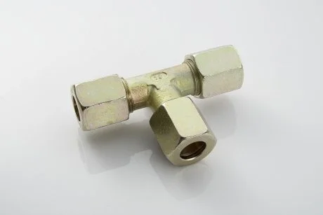 Штуцер т-образный 12x12x12 с гайками PETERS PE AUTOMOTIVE 076.094-00A