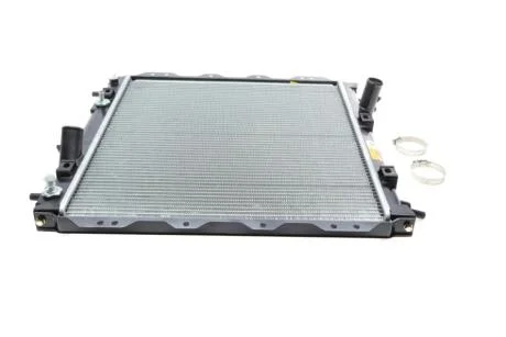 Радіатор охолодження Chrysler PT Cruiser 1.6-2.4 00-10(507x460x27)(для з комб.сист.охл. водяний/масл) NRF 53337