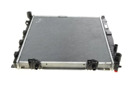 Радіатор охолодження MB E-class (W124) 2.0/2.2 92-95 (M111) NRF 53876