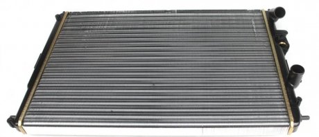Радиатор охлаждения Renault Megane 1.4-2.0 96-03 NRF 58198 (фото 1)
