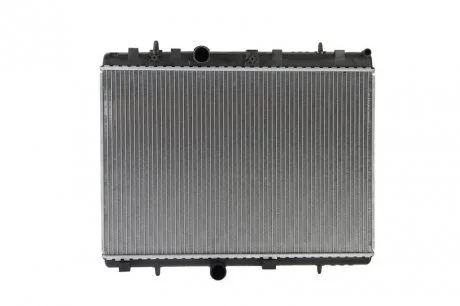 Радіатор охолодження двигуна NISSENS 636007