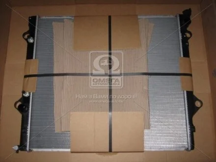 Радиатор системы охлаждения NISSENS 646822