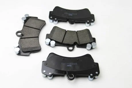 Комплект гальмівних колодок з 4 шт. дисків FERODO FDB1626