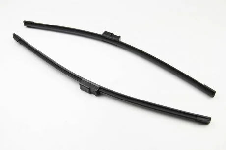 Щітки склоочисника (530/530mm) Skoda Superb/VW Passat 01- Aerotwin (безкаркасна) BOSCH 3397118925