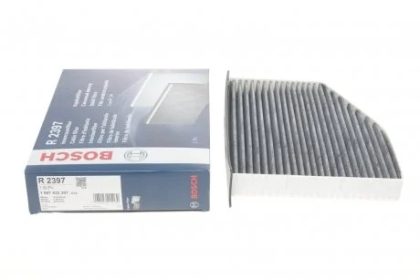 Фільтр салону VW Caddy 1.9TDI 03- (вугільний) BOSCH 1987432397