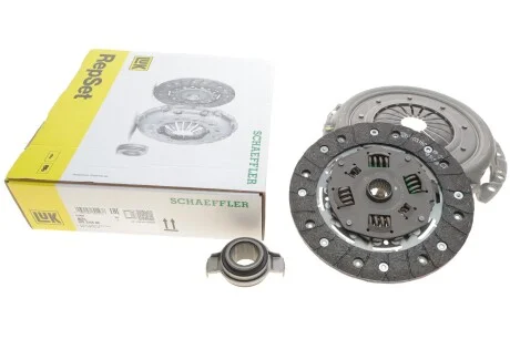 Комплект зчеплення Lada Kalina/Priora 04- (d=200mm) (+вижимний) LuK 620316600