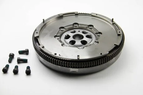 Двомасовий маховик (240мм, з болтами) AUDI A3, A6 C6 SEAT ALTEA, ALTEA XL, LEON, TOLEDO III SKODA OCTAVIA II, SUPERB II, YETI VW CADDY III, CADDY III/MINIVAN, EOS 1.9D/2.0D 02.03-07.18 2294 000 113 SACHS 2294000113