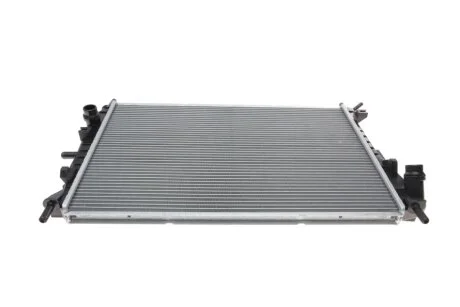 Радіатор охолодження Ford Mondeo 2.0-3.0 i/2.0-2.2 D 00-07 NRF 53741