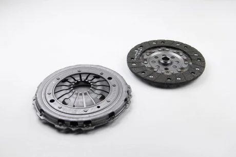 Комплект зчеплення 3000 831 301 SACHS 3000831301