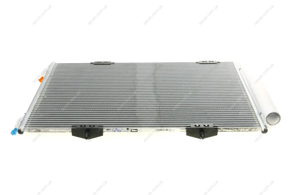 Радіатор кондиціонера Citroen C2/C3 02-/C4 Cactus 14-/Peugeot 206 08-/207 06-15/208 12-/2008 13- Valeo 818015 (фото 1)