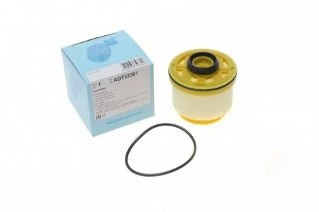 Фільтр паливний Mitsubishi L200 2.2/2.4Di 15-/Toyota Hilux VII 2.5D/3.0D 05-15 BLUE PRINT ADT32381