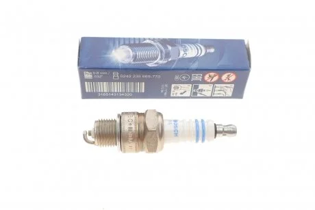 Свічка запалювання Opel Ascona/Kadett/Frontera BOSCH 0242235665