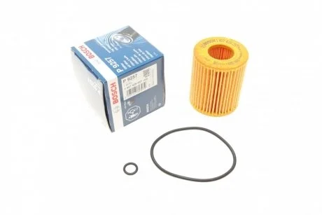 Фильтр масляный Mazda 6 1.8-2.5 02-13/Ford Mondeo 1.8-2.0 00-15 BOSCH 1457429257