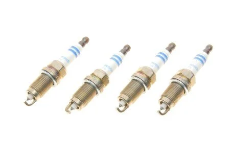 Свічка запалювання 0 242 235 984 BOSCH 0242235984