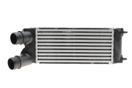 Інтеркулер Valeo 818866