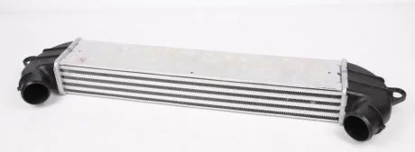 Радиатор интеркулера Fiat Doblo 01- (Эконом-класс) NRF 30140A