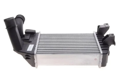 Радіатор інтеркулера Opel Astra H/Zafira 1.3-1.9D 04- NRF 30307