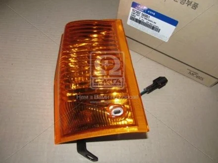 Указатель поворота передний правый MOBIS 92302-56001