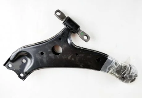 Важіль підвіски пер ниж прав (48068-48070) TOYOTA 4806848070