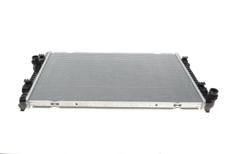 Радіатор охолодження двигуна NRF 58437