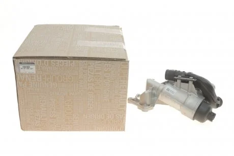 Корпус фільтра масляного (з радіатором) Master III 2.3 dCi 10- FWD /Trafic II 2.0 dCi 06- RENAULT 82 01 005 241