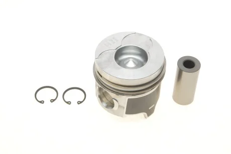 Поршень Trafic/Vivaro 1.9dCi 01- 80.51mm (+кільця) MAHLE MAHLE / KNECHT 021 58 02