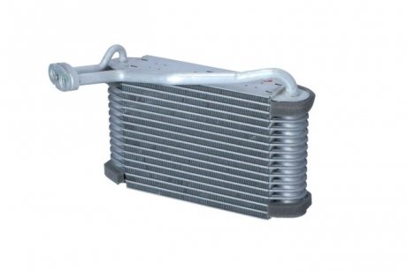 Радиатор кондиционера Audi A4 1.6-2.8 94-01 NRF 36037 (фото 1)