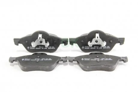 Гальмівні колодки пер. Clio/Laguna/Megane/Scenic/Twingo (03-21) RENAULT 410601237R
