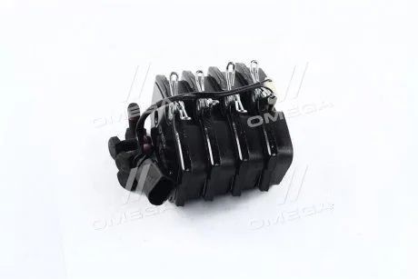 Гальмівні колодки дискові зад. (з датчиком) VAG T4 97- REMSA 0767 01