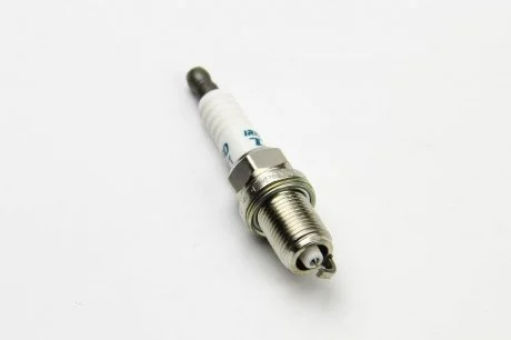 Свічка запалювання Audi/ BMW/ Citroen/Dacia/Fiat/ Ford/MB/Opel /Peugeot/ Renault/Skoda /VW DENSO IK20TT