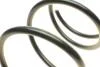 Пружина (передняя) Mitsubishi Carisma 1.8 16V GDI 97-99 (нах. зад. часть/седан) LESJOFORS 4059231 (фото 2)