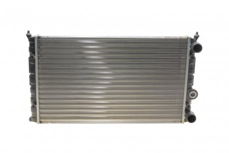 Радиатор охлаждения VW Golf 1.4/1.6 91-99 NRF 519501 (фото 1)