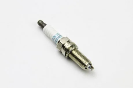 Свічка запалювання Iridium MB S221 300-500i, ML164 350i 500i, C203 204 280-350i, E211 212 280-500i DENSO SXU22HDR8