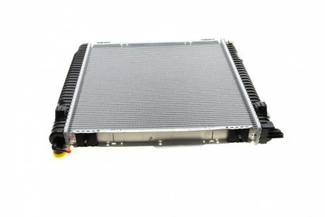 Радіатор охолодження MB G-class (W463) 90- NRF 59323