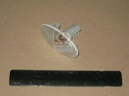 Повторитель поворота Suzuki Swift (05-), SX-4 (06-) TYC 18-A303-00-2B