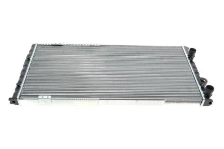 Радиатор охлаждения VW Passat 1.6TD/1.8/2.0 88-97 NRF 58929