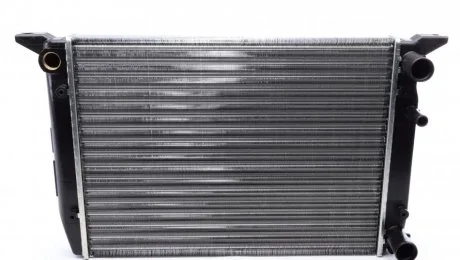 Радіатор охолодження Audi 80 1.6-1.8 -91 NRF 50514
