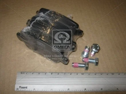 Колодки гальмівні дискові задні FORD FOCUS II (DA_) CHAMPION 573263CH