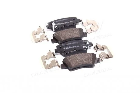 Комплект гальмівних колодок з 4 шт. дисків BREMBO P30 067