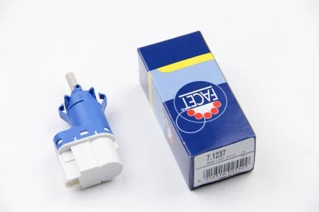 Датчик включения стоп-сигнала FACET 7.1237