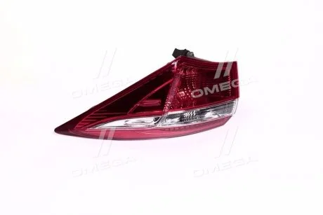 Ліхтар задній зовнішній правий Toyota Corola (14-) TYC 11-C575-05-2B