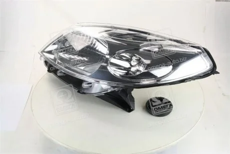 Фара ліва Renault Sandero, Sandero Stepway (08-) H4 TYC 20-B794-06-2B