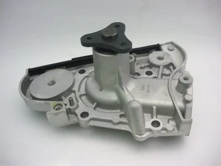 Насос водяной MAZDA (пр-во) GMB GWMZ-35A