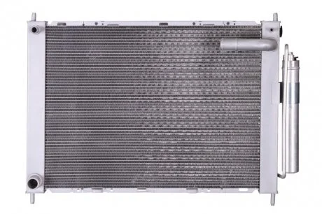 Радіатор NISSENS 68747