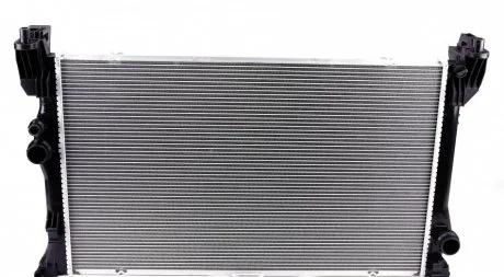 Радіатор охолодження двигуна NRF 59248