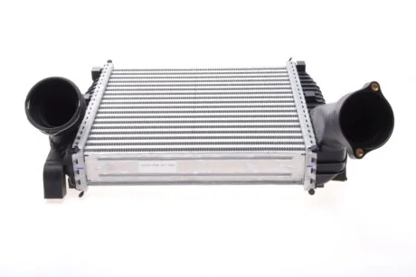 Радіатор інтеркулера VW Touareg 2.5/5.0TDI 02-10 NRF 30286
