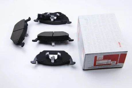 Колодки гальмівні передні VW Touran/ Audi A3/Seat Cordoba, Ibiza, Leon, Toledo II/Skoda Octavia (03-) ASAM 71308