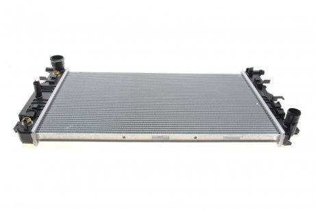 Радиатор охлаждения MB Sprinter 06- (+/-AC, АКПП) (OM646/OM651/OM642) Van Wezel 30002403 (фото 1)